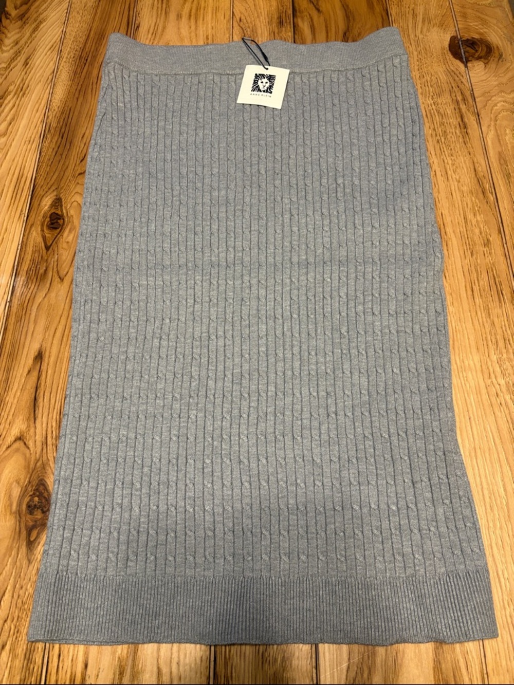 Anne Klein  Light Gray Heather Ribbed Skirt